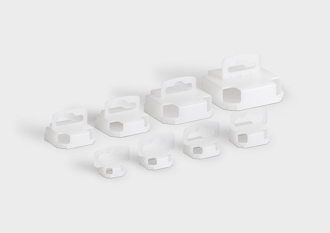 Different hangers for the BlockPack Different hangers for the packaging tube BlockPack.